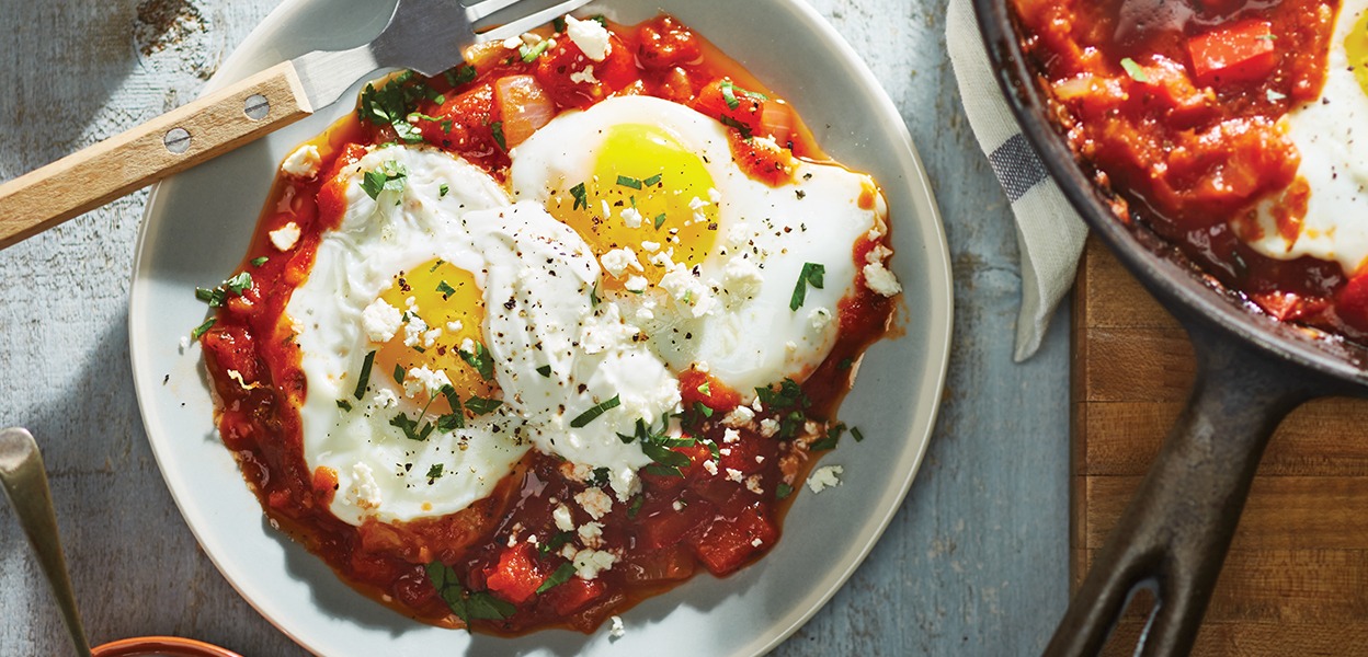 Bbq one skillet eggs in tomato sauce